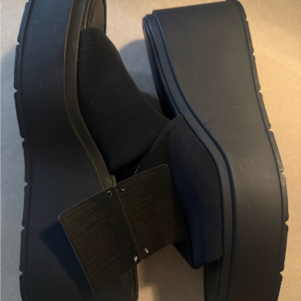 Forever 21 Black Platform Sandals